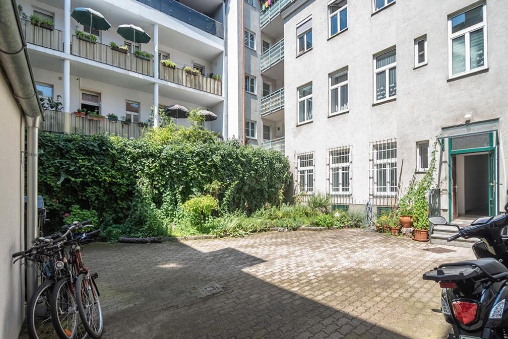 Colorful Apartment Facing Green Courtyard 维也纳 外观 照片
